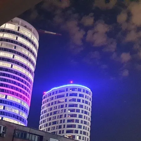 Blue Sparrow, Center Belgrade
